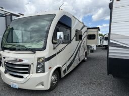 
										2017 Thor Vegas 25.3 Super Low Miles, full									