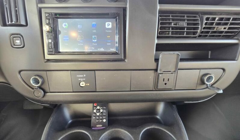 
								2016 Coachmen Freelander 27QB. Chevrolet Chassis, Generator, Low Miles full									