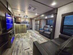 
										2022 Keystone Sprinter 320 MLS. Rear Kitchen, All Season Perfect Couple’s RV, Double Fridge full									