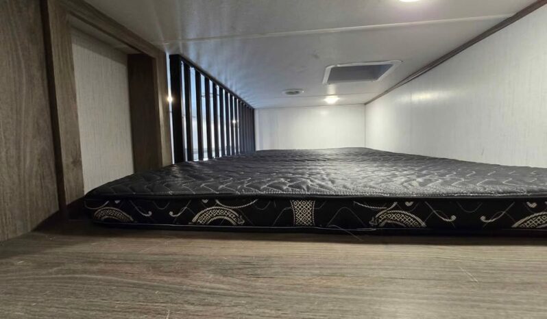 
								2022 Heartland Milestone 377MB  All Season, Bunk Room with Loft, Solar Package full									
