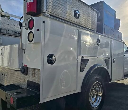 
								2010 Dodge Ram 2500 Utility Truck, Welder, Compressor 4X4 full									