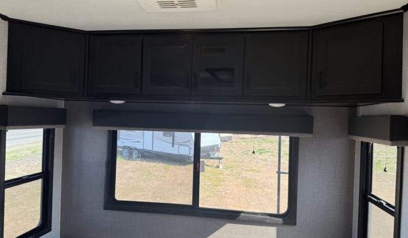 
								2023 Open Range Roamer 354BH  Bunks with Loft, Winter Package full									