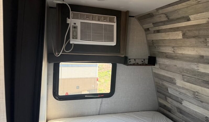 
								2021 Crossroad Zinger 18RD full									