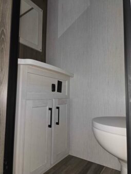 
										2022 Heartland Milestone 377MB  All Season, Bunk Room with Loft, Solar Package full									