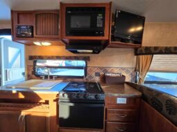 
										2011 Jayco Jay Feather X213 Hybrid, Bunks full									