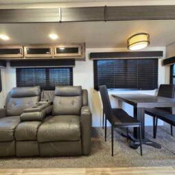 
										2021 Venture Sport Trek 302 VRB.  Perfect Couples RV. All Season, Washer Dryer Hook UP’s full									
