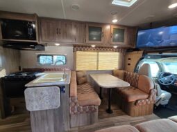 
										2016 Coachmen Freelander 27QB. Chevrolet Chassis, Generator, Low Miles full									