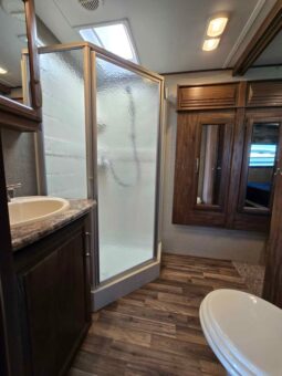 
										2017 Keystone Cougar 284RDBWE. Bunks,  All Season Half Ton Towable full									