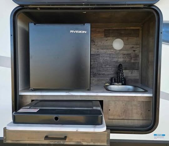 
								2021 Venture Sport Trek 302 VRB.  Perfect Couples RV. All Season, Washer Dryer Hook UP’s full									