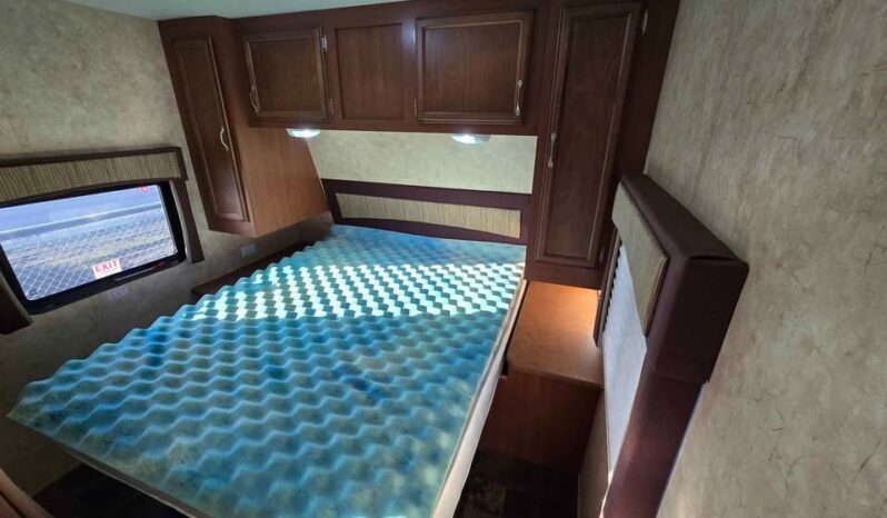 
								2012 Star Craft Autumn Ridge 278BH. Bunks full									