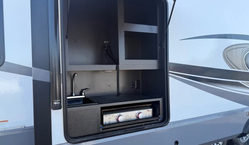 
								2023 Open Range Roamer 354BH  Bunks with Loft, Winter Package full									