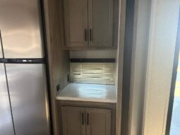 
										2021 Keystone Raptor 429 Toy Hauler. 13ft Garage, 1 1/2 Bath full									