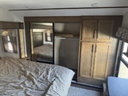 
										2019 Keystone Cougar 368MBI Bunk Room wit Loft. All Season full									