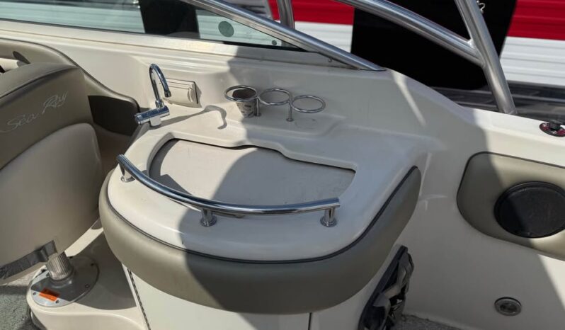 
								2005 Searay 270 Sun Cruiser with Trailer for Boat and Jet Skis full									