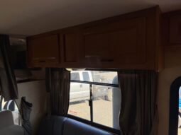 
										2012 Thor Majestic 28A full									