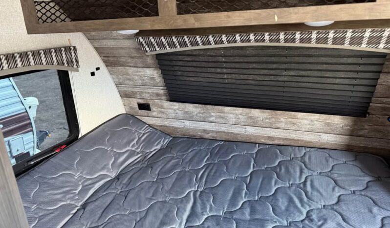 
								2022 Venture RV Sonic 169VUD full									