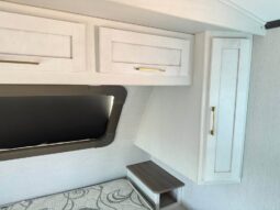 
										Super Clean Dutchmen Astoria 3203 BH Bunk Room Model. All Season-4 Season full									