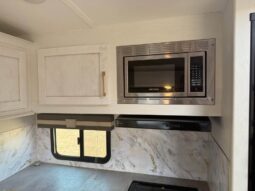 
										Super Clean Dutchmen Astoria 3203 BH Bunk Room Model. All Season-4 Season full									