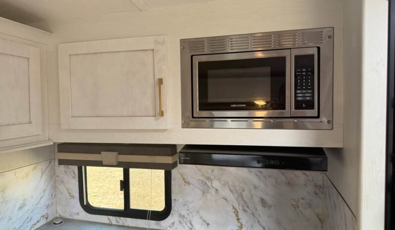 
								Super Clean Dutchmen Astoria 3203 BH Bunk Room Model. All Season-4 Season full									