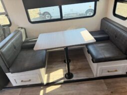 
										Super Clean Dutchmen Astoria 3203 BH Bunk Room Model. All Season-4 Season full									