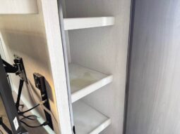 
										Super Clean Dutchmen Astoria 3203 BH Bunk Room Model. All Season-4 Season full									