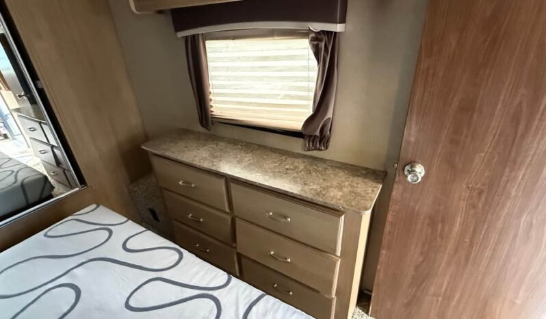 
								2017 Keystone Denali 287RE full									