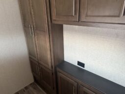 
										2019 Keystone Cougar 368MBI Bunk Room wit Loft. All Season full									
