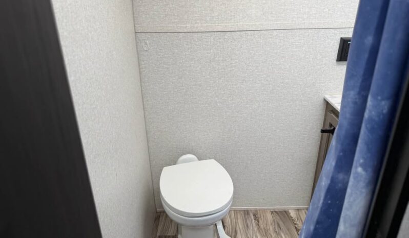 
								2022 Venture RV Sonic 169VUD full									