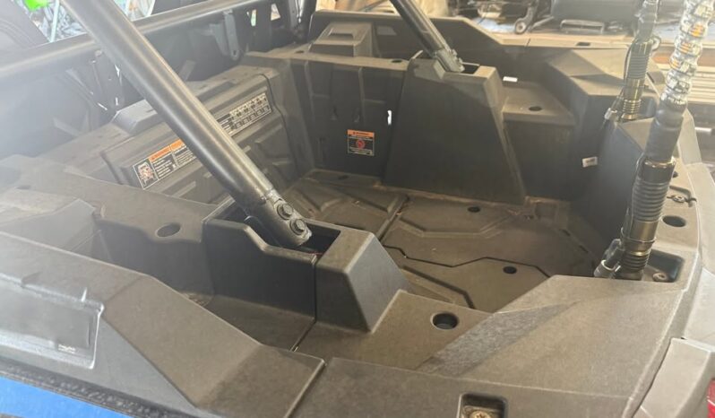 
								2023 Polaris RZR XP 1000 Ultimate full									