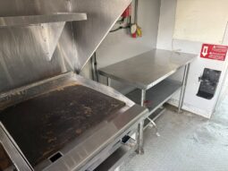 
										2017 Ford Chassis Class 6-7 Food Truck with customer build. Truck was 250k+ New full									