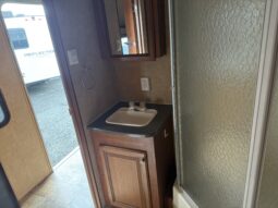 
										2012 Jayco Eagle Triple Slide Rear Living, All Season Power Jacks full									