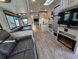 
										2022 Dutchmen ASTORIA 3203BH full									
