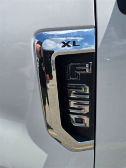 
										2017 Ford F-250 Super Duty XL full									