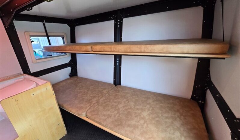 
								2021 TAXA MANTIS OVERLAND full									