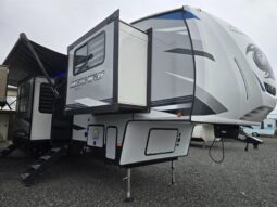 
										2022 Forest River ARCTIC WOLF 3990 SUITE full									