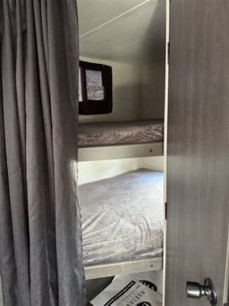
										2022 CROSSROADS CRUISER AIRE 22BBH full									
