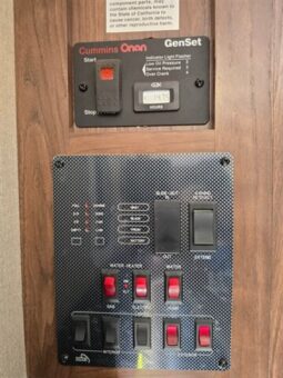 
										2017 Dutchmen RUBICON RB2100 full									