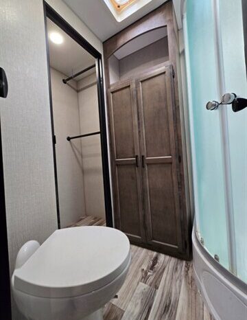 
								2021 VENTURE SPORTTREK 302VRB full									