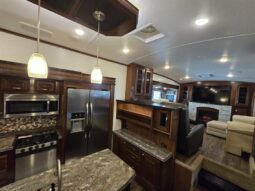 
										2017 Jayco PINNACLE 38FLSA full									