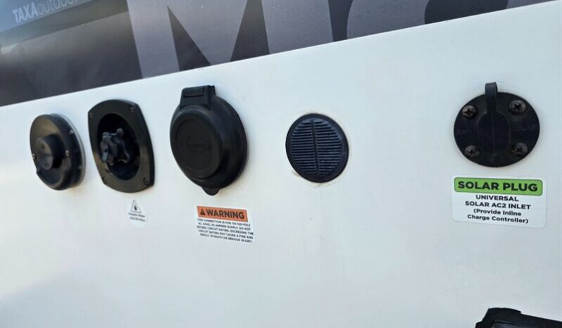 
								2021 TAXA MANTIS OVERLAND full									