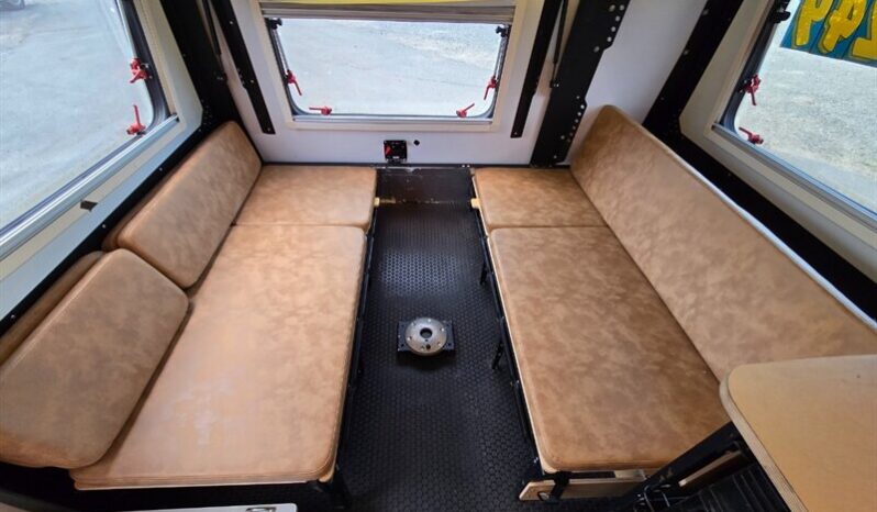 
								2021 TAXA MANTIS OVERLAND full									