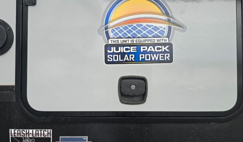 
								2022 Forest River ARCTIC WOLF 3990 SUITE full									