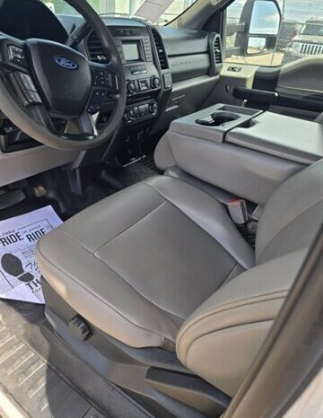 
								2017 Ford F-250 Super Duty XL full									