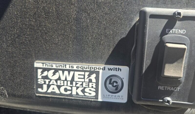 
								2021 Dutchmen COLEMAN 262BH full									