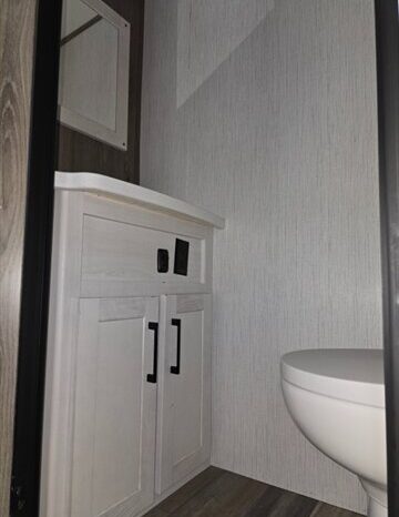 
								2022 Heartland MILESTONE 377MB full									