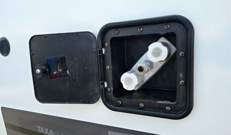 
								2021 TAXA MANTIS OVERLAND full									