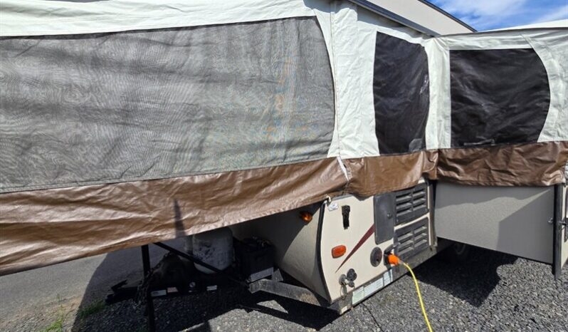 
								2017 Rockwood Freedom 2318G full									