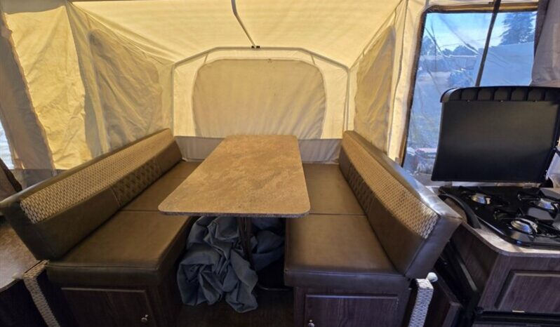 
								2017 Rockwood Freedom 2318G full									