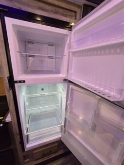 
										2022 Forest River ARCTIC WOLF 3990 SUITE full									