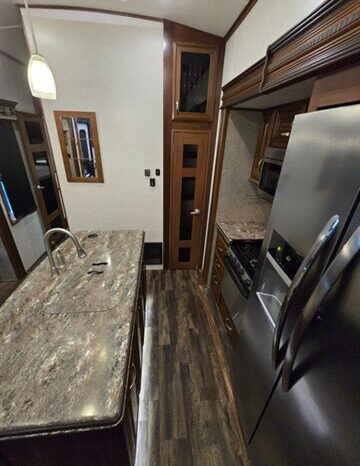 
								2017 Jayco PINNACLE 38FLSA full									